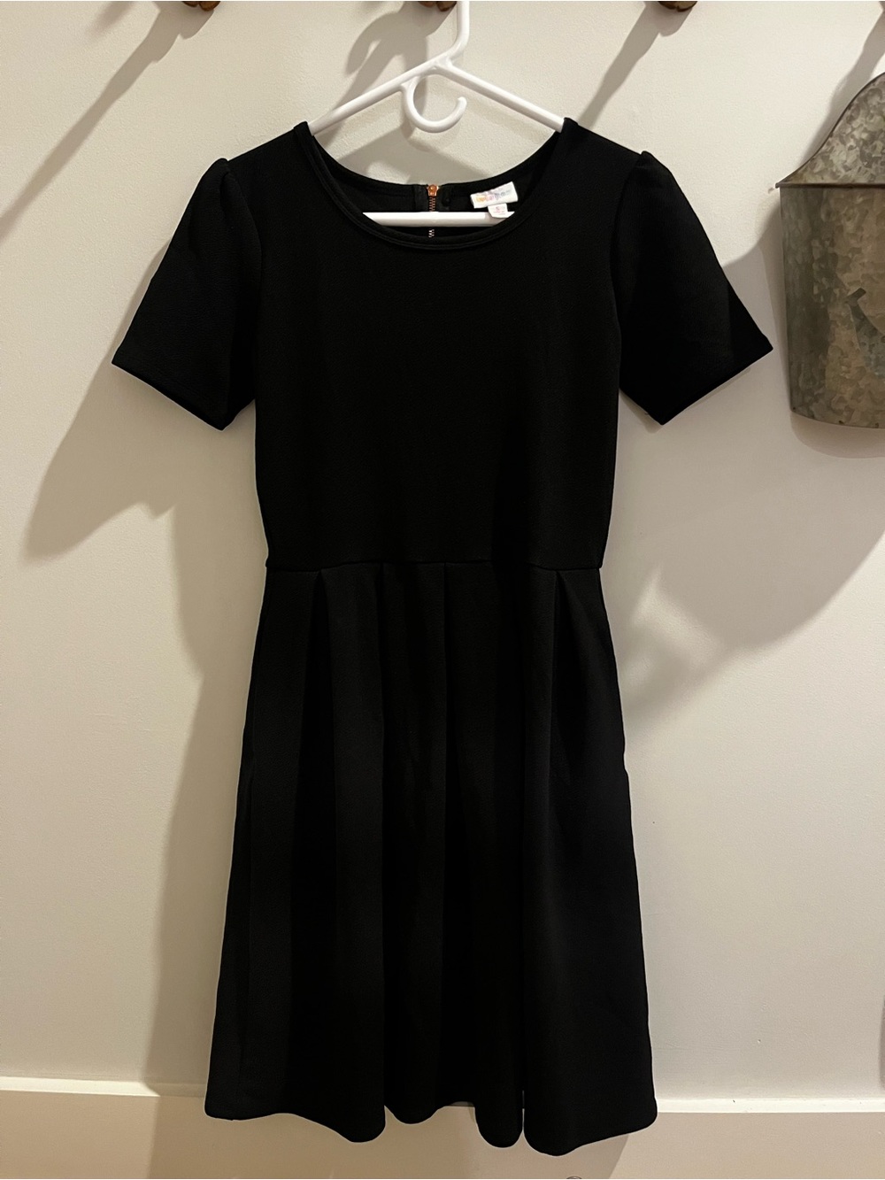 Black LuLaRoe Amelia with rose gold zipper